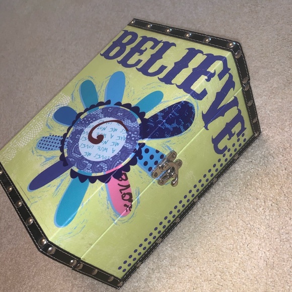 Storage box - Picture 3 of 3